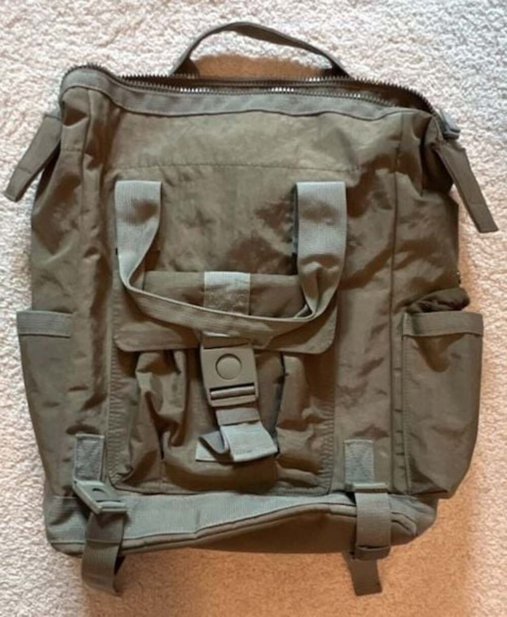 Tommy Bahama Convertible Laptop Travel Backpack/Handbag Army Green Multi-Pockets
